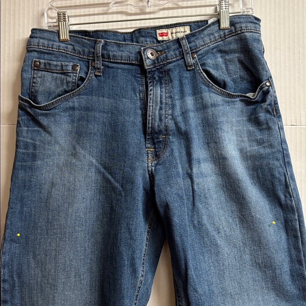 Wrangler Men's  Relaxed Bootcut Blue Jeans Size 32 X 32 - Picture 3 of 7